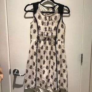 H&M Patterned dress with lace detail